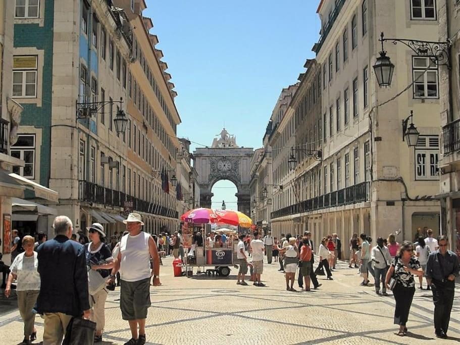 Appartamento Mm3 Baixa Rossio Castle View! Lisbona Esterno foto